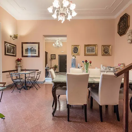 Bed & Breakfast Palazzo Benso 4*