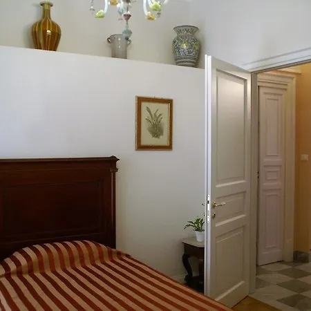 Palazzo Benso Bed and Breakfast Παλέρμο