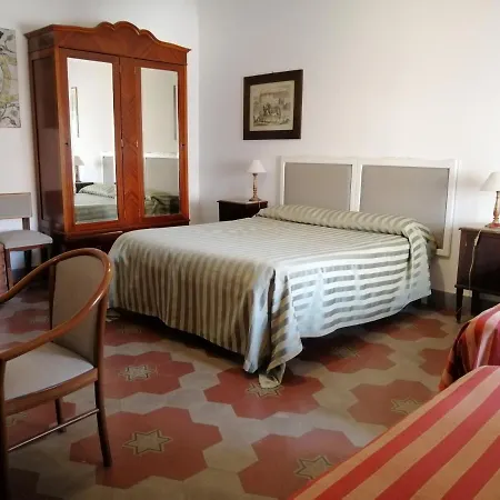 לינה וארוחת בוקר Palazzo Benso 3*