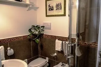 לינה וארוחת בוקר Palazzo Benso פלרמו