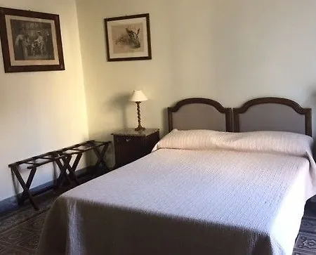 לינה וארוחת בוקר Palazzo Benso פלרמו